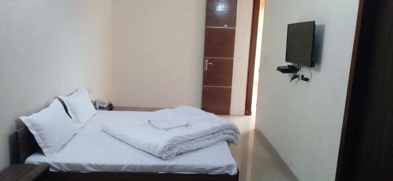 Gopi Dham Hotel Haridwar Exterior photo